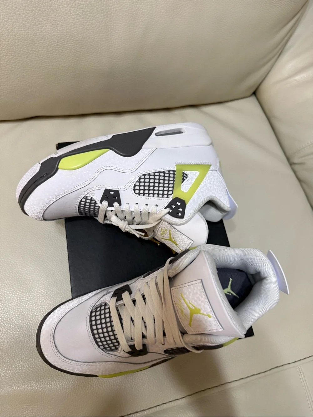 Air Jordan 4 Retro (GS) White/Lemon Twist HJ5990 100 7Y